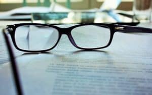 Rédiger une lettre de mission pour encadrer une mission avec un office manager freelance